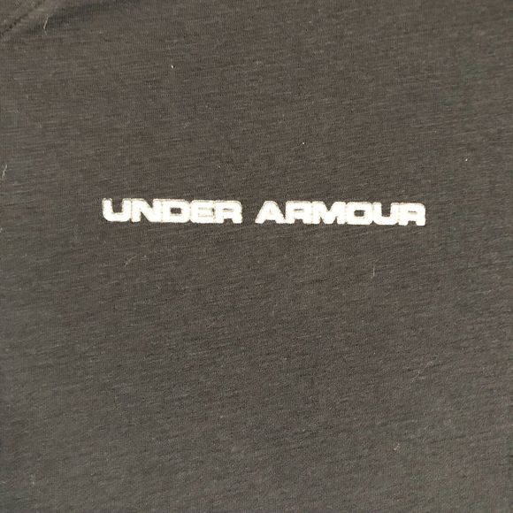 Under Armour Shirt‎ Mens Medium Heatgear Loose Athletic V-Neck Logo Outdoor Tee - Picture 2 of 10